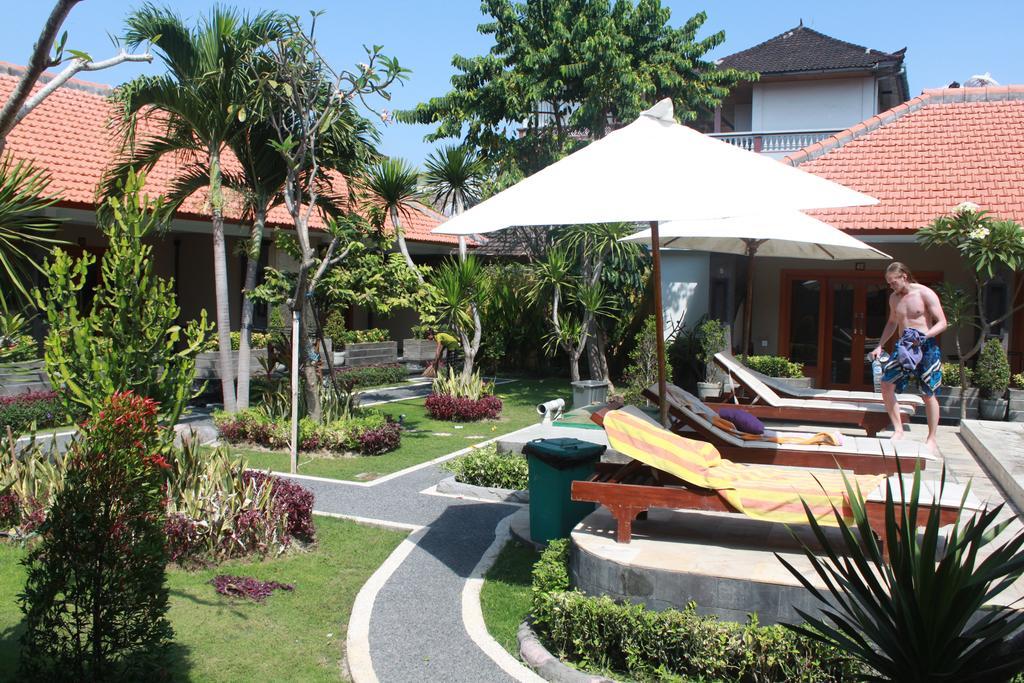 Gora Beach Inn Kuta Lombok Pokoj fotografie