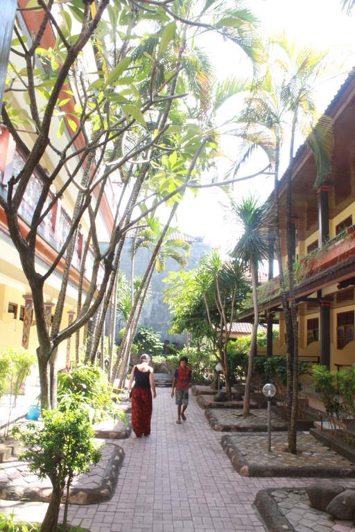 Gora Beach Inn Kuta Lombok Pokoj fotografie